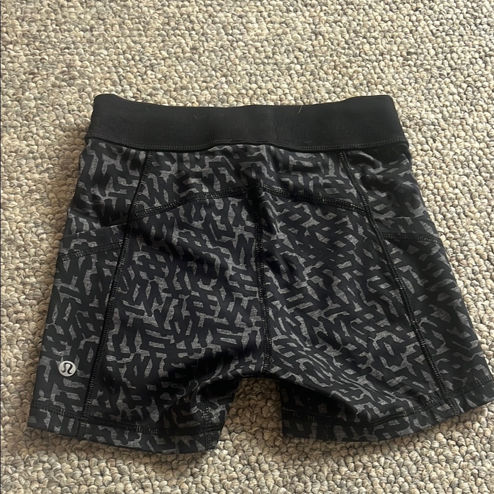 lululemon athletica Black and Gray Geometric Performance Shorts